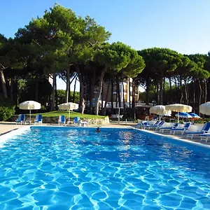 4* Szálloda Beau Rivage Pineta