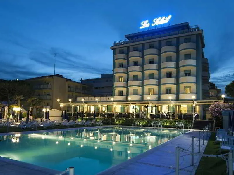 Hotel Le Soleil Lido di Jesolo 4*,